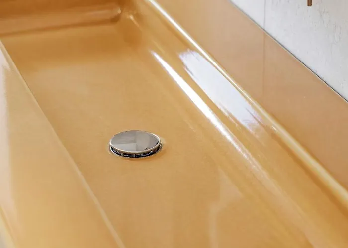 La Ponche X Les Graniers - Old Village - Shellter *