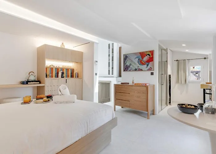 La Ponche X Les Graniers - Old Village - Shellter